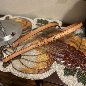 Dooney & Bourke Tan Crossbody Adjustable Strap.  35” Length. NWOT